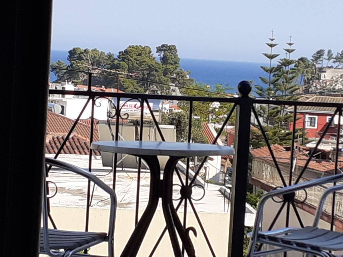 Jiovanni Parga Exterior foto