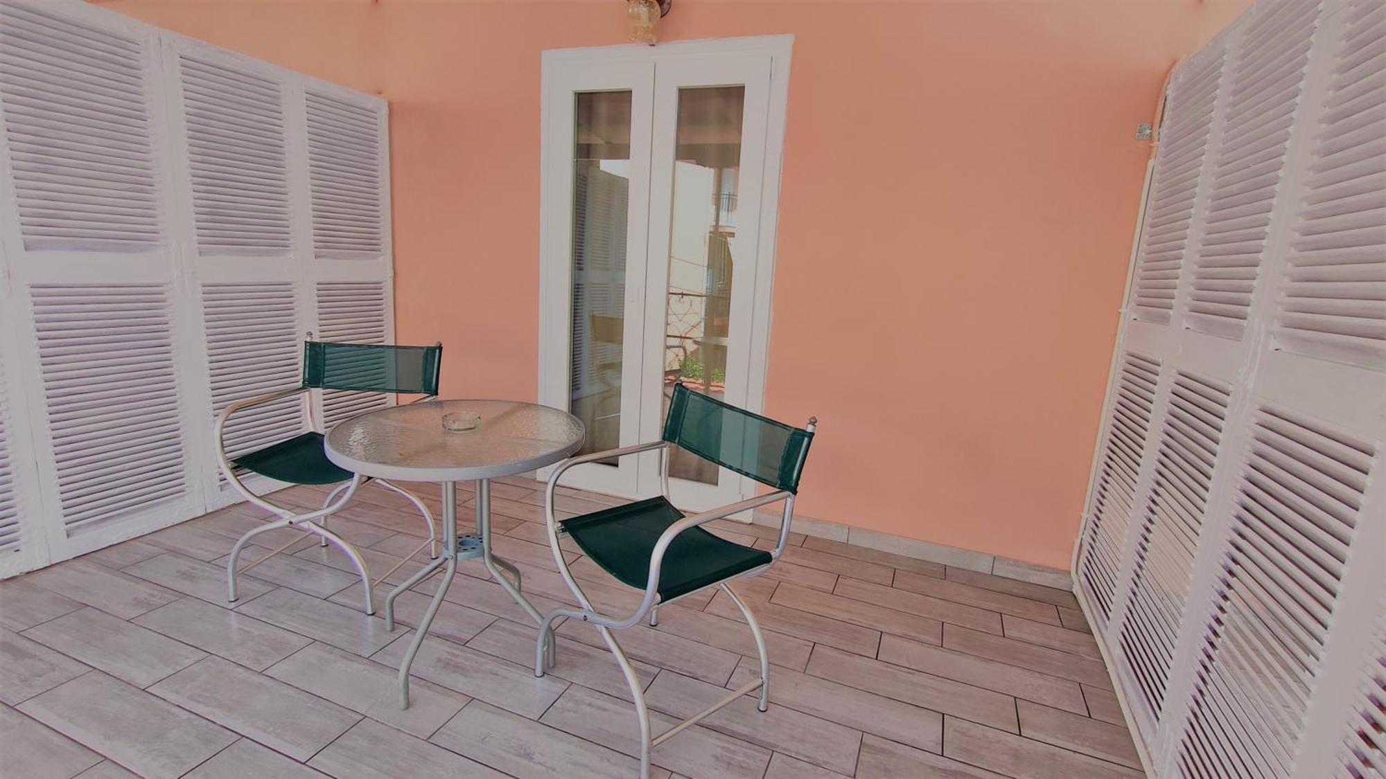 Jiovanni Parga Exterior foto