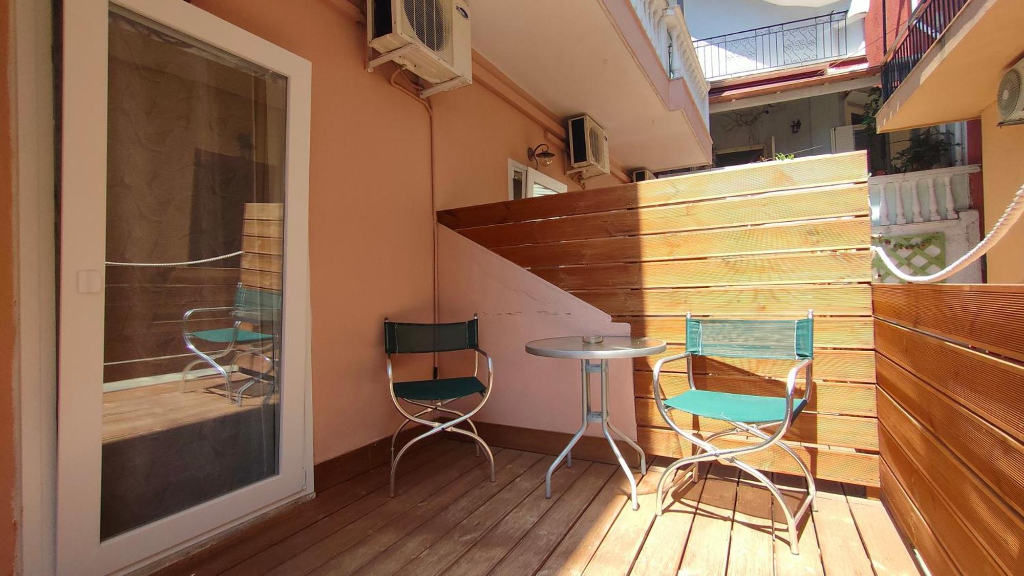 Jiovanni Parga Exterior foto